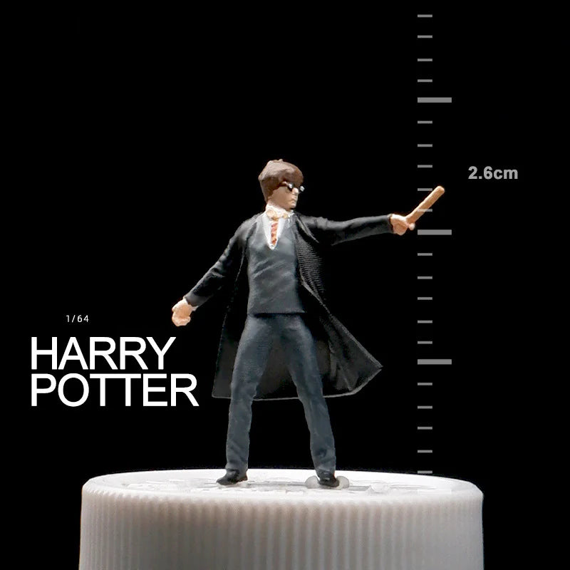 Microscopic color doll miniature doll figure model 1:64 micro-shot villain resin food game three-dimensional shooting prop