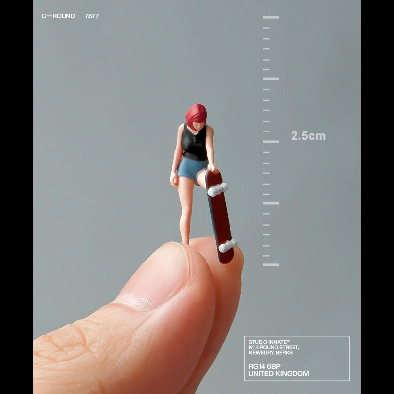 1/64 Simulation miniature resin doll model color mini villain three-dimensional collection sand table micro-shot ornament