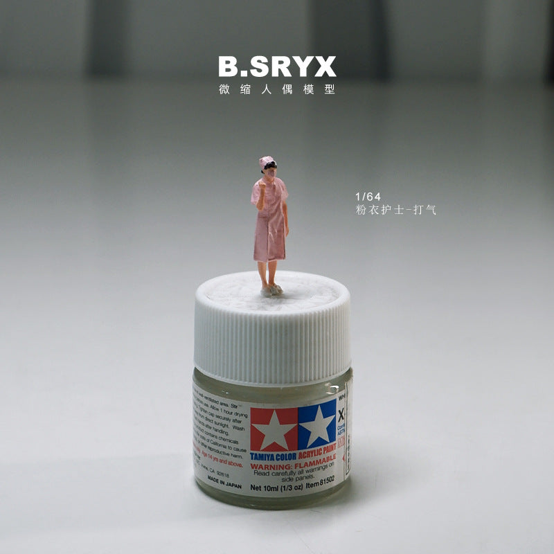 1/64 miniature doll model resin villain car model scene macro photography shooting scene figure