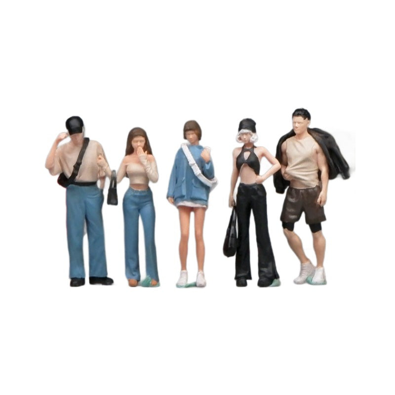Microscopic color doll miniature doll figure model 1:64 micro-shot villain resin food game three-dimensional shooting prop