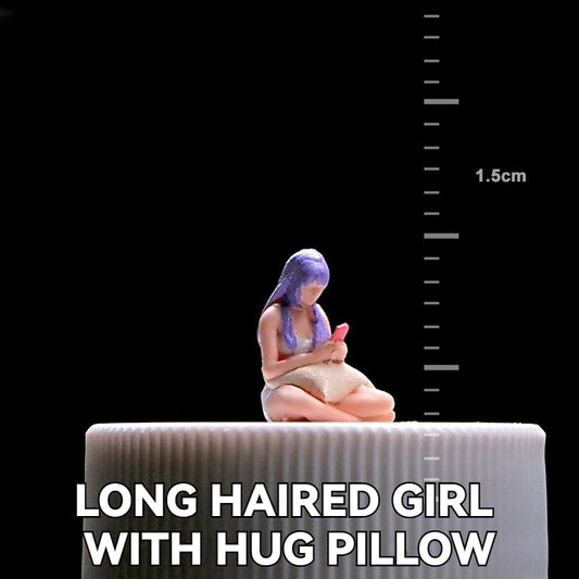 1:64 Long Haired Girl With Hug Pillow丨‌Figure Model Series丨Exquisite Miniature Figure Model