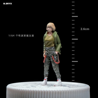 Microscopic color doll miniature doll figure model 1:64 micro-shot villain resin food game three-dimensional shooting prop