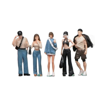 Microscopic color doll miniature doll figure model 1:64 micro-shot villain resin food game three-dimensional shooting prop
